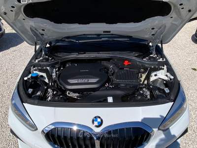 BMW Serie 1 116d 116 116d 5p. Business Advantage Bianco usata Corato