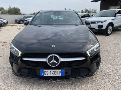 Mercedes-Benz Classe A A 180d Automatic Sport(IVA ESPOSTA)(UNICO PROPRIETARIO)(MOTORE MERCEDES)(NEOPATENTATI) Nero usata Corato
