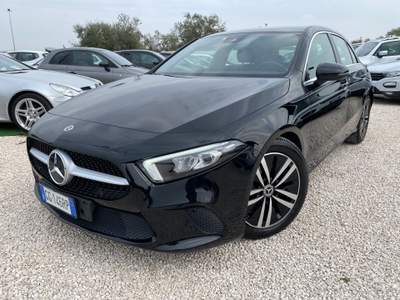 Mercedes-Benz Classe A A 180d Automatic Sport(IVA ESPOSTA)(UNICO PROPRIETARIO)(MOTORE MERCEDES)(NEOPATENTATI) Nero usata Corato