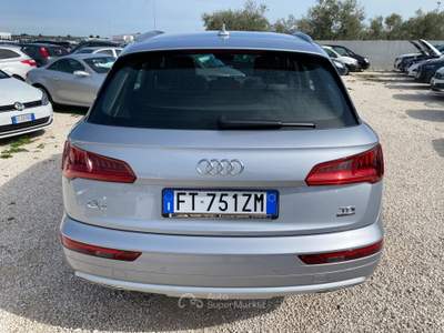 Audi Q5 190 CV quattro S tronic S line plus UNICO PROPIETARIO Argento usata Corato