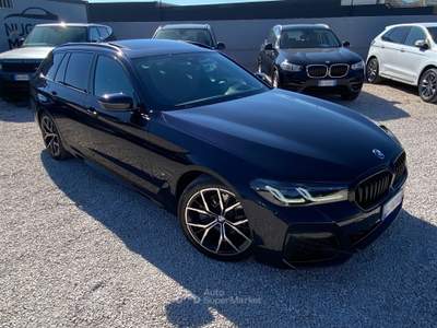 BMW Serie 5 520d 520d 48V xDrive Touring M SPORT IVA ESPOSTA UNICO PROPIETARIO TETTO Blu/Azzurro usata Corato