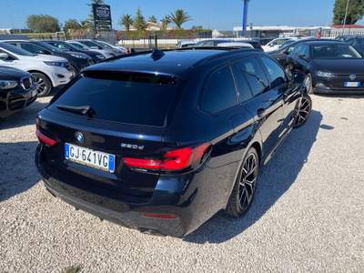 BMW Serie 5 520d 520d 48V xDrive Touring M SPORT IVA ESPOSTA UNICO PROPIETARIO TETTO Blu/Azzurro usata Corato