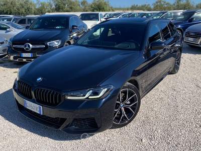 BMW Serie 5 520d 520d 48V xDrive Touring M SPORT IVA ESPOSTA UNICO PROPIETARIO TETTO Blu/Azzurro usata Corato