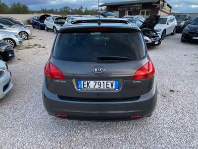 Kia Venga 90CV WGT Fullsky NEOPATENTATI UNICO PROPIETARIO Grigio usata Corato