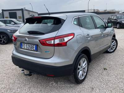 Nissan Qashqai Tekna GANCIO TRAINO,TELECAMERE 360*,NEOPATENTATI UNICO PROPIETARIO Argento usata Corato