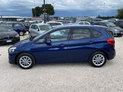 BMW Serie 2 220d 216 216d Active Tourer Advantage Blu/Azzurro usata Corato