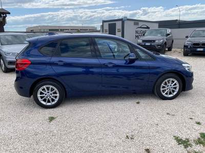 BMW Serie 2 220d 216 216d Active Tourer Advantage Blu/Azzurro usata Corato