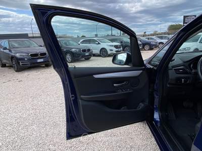 BMW Serie 2 220d 216 216d Active Tourer Advantage Blu/Azzurro usata Corato