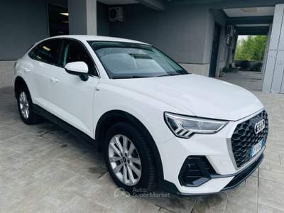 Audi Q3 SPB 45 TFSI e PHEV S tronic Bianco usata Capaccio