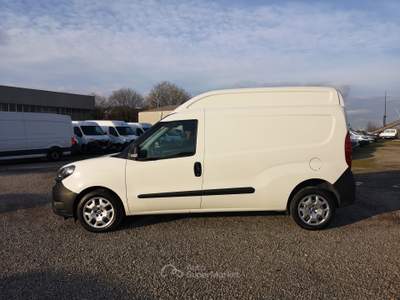 Fiat Doblò 1.6 MJT 120CV S&S PL-TA Cargo Maxi XL Lounge Bianco usata Reggio nell'Emilia