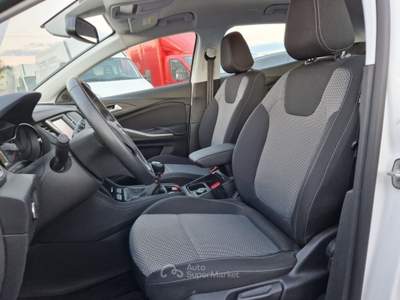 Opel Grandland X 1.5 Ecotec D Advance Bianco usata Monopoli