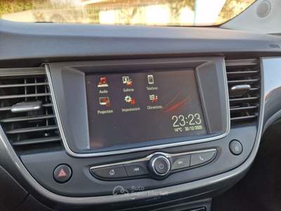 Opel Crossland 1.2 T 110cv Elegance Nero usata Monopoli