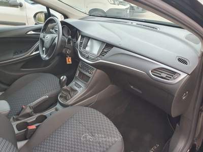 Opel Astra Sports Tourer Business Nero usata Monopoli