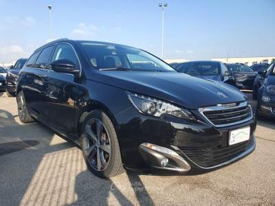 Peugeot 308 SW 1.6 BHDi 120cv EAT6 Allure Nero usata Monopoli