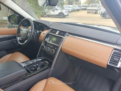 Land Rover Discovery 249 CV First Edition 7 posti Nero usata Monopoli