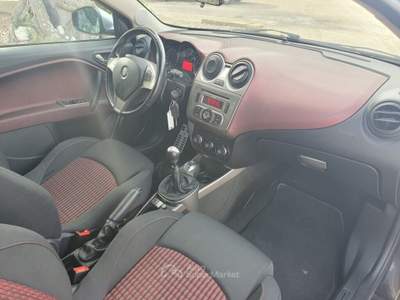 Alfa Romeo MiTo Distinctive Sport Pack Nero usata Monopoli