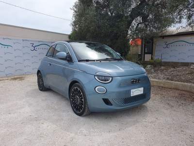 Fiat 500 500e Icon Cabrio 42 kWh Blu/Azzurro usata Monopoli