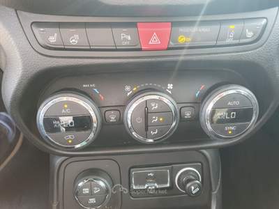 Jeep Renegade 2.0 MJ 140cv AT9 4WD Limited *Pelle*Cerchi 18'* Bianco usata Monopoli