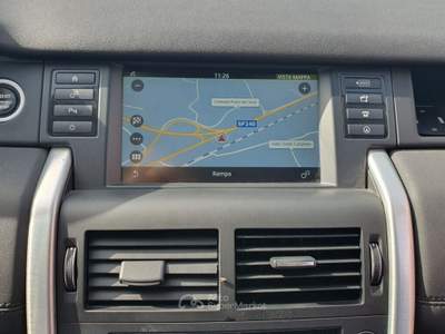 Land Rover Discovery Sport 150 CV Auto Premium SE Bianco usata Monopoli