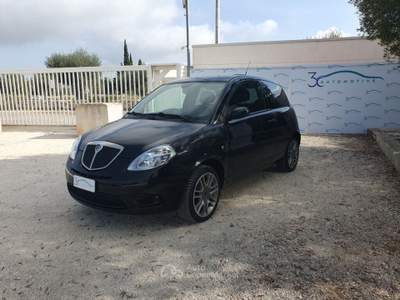 Lancia Ypsilon 16V 95cv 6marce Sport MomoDesign Nero usata Monopoli
