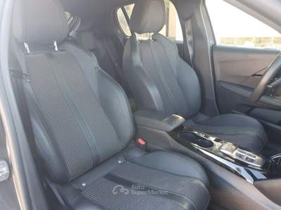 Peugeot 208 1.2 100cv EAT8 5 porte GT Grigio usata Monopoli