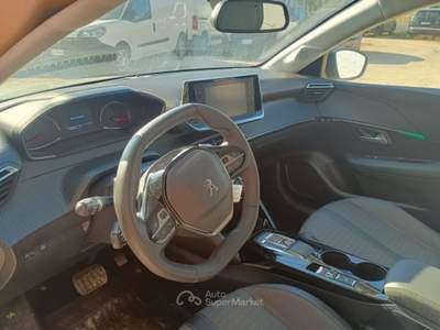 Peugeot 208 1.2 100cv EAT8 Allure Pack Grigio usata Monopoli