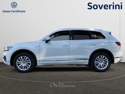 Volkswagen Touareg 3.0 V6 TDI SCR Elegance Bianco usata Bologna