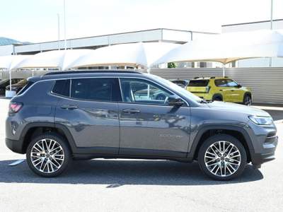 Jeep Compass 1.5 Turbo T4 130 CV MHEV 2WD Limited Grigio usata Pianezza