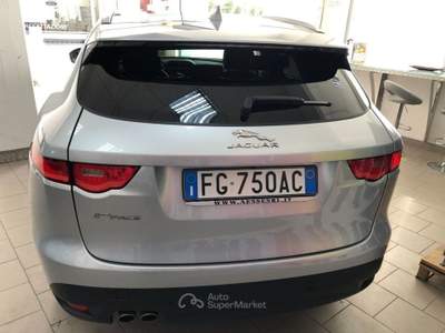 Jaguar F-Pace 2.0 D 180 CV AWD aut. Prestige Grigio usata Capaccio