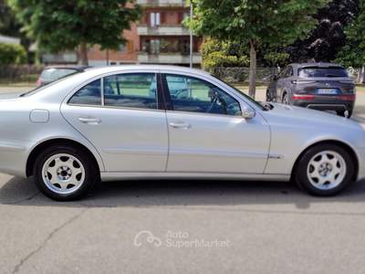 Mercedes-Benz Classe E 200 K METANO Argento usata SAN MARTINO SICCOMARIO