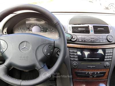 Mercedes-Benz Classe E 200 K METANO Argento usata SAN MARTINO SICCOMARIO