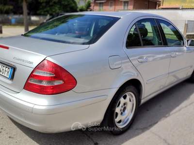 Mercedes-Benz Classe E 200 K METANO Argento usata SAN MARTINO SICCOMARIO Mercedes-Benz Classe E 200 K METANO Argento usata SAN MARTINO SICCOMARIO