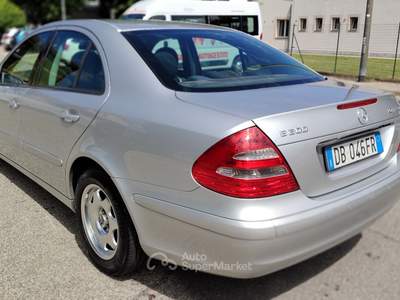 Mercedes-Benz Classe E 200 K METANO Argento usata SAN MARTINO SICCOMARIO