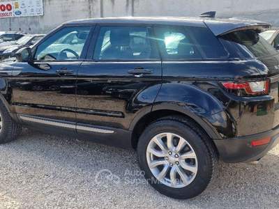 Land Rover Range Rover Evoque  2.0 TD4 150CV 5p. Business Edition Pure Nero usata Napoli