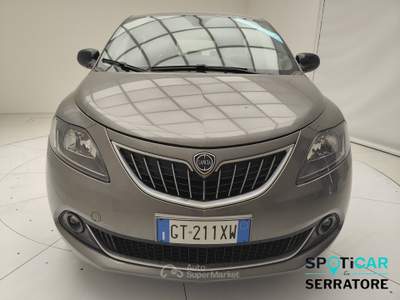 Lancia Ypsilon III 2021 1.0 firefly hybrid Platino s&s 70cv Grigio usata Erba