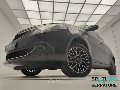 Lancia Ypsilon III 2021 1.0 firefly hybrid Platino s&s 70cv Grigio usata Erba