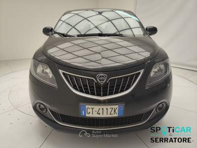 Lancia Ypsilon III 2021 1.0 firefly hybrid Platino s&s 70cv Nero usata Erba