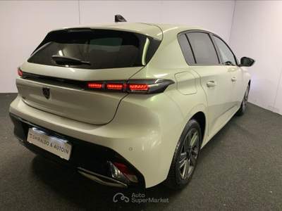 Peugeot 308 III 2021 1.5 bluehdi Allure Pack s&s 130cv eat8 Bianco usata Padova