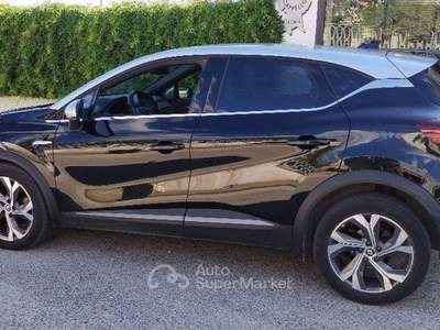 Renault Captur  1.6 E-Tech full hybrid RS Line 145cv auto Nero usata Ragusa