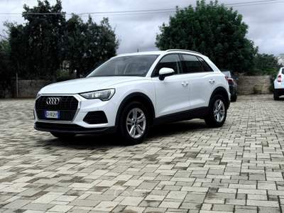 Audi Q3 2.0 TDI 150CV S-TRONIC BUSINESS Bianco usata Polignano a Mare