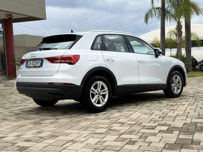 Audi Q3 2.0 TDI 150CV S-TRONIC BUSINESS Bianco usata Polignano a Mare
