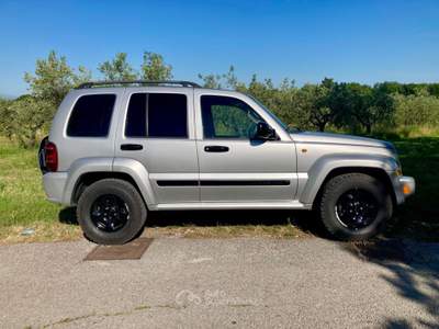 Jeep Cherokee Jeep Cherokee 2.8 CRD Limited AUTOCARRO #5699 Argento usata Bastia Umbra