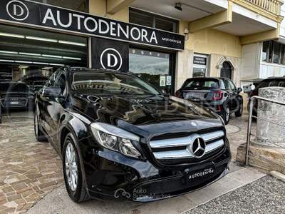 Mercedes-Benz GLA 180 GLA 180 d Automatic Premium#AUTO#CAM#NAVI#CRUISE Nero usata Altamura