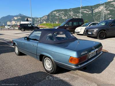 Mercedes-Benz SL SL 350 R107 3.5benz. 200cv AUTO D'EPOCA Blu/Azzurro usata Lavis
