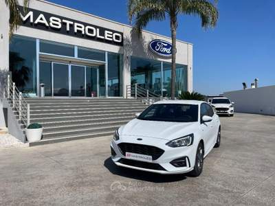 Ford Focus 1.0 EcoBoost Hybrid 155CV 5p.STL.X Bianco usata Lucugnano