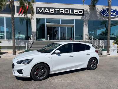 Ford Focus 1.0 EcoBoost Hybrid 155CV 5p.STL.X Bianco usata Lucugnano