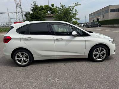 BMW Serie 2 218d 218 218d Active Tourer Luxury auto Bianco usata TRAVAGLIATO