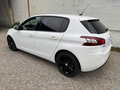 Peugeot 308 S&S Allure Bianco usata MOLFETTA
