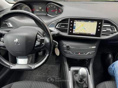 Peugeot 308 S&S Allure Bianco usata MOLFETTA