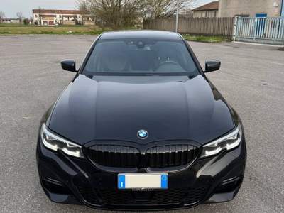 BMW Serie 3 320d Pacchetto Shadow line completo Nero usata Melzo